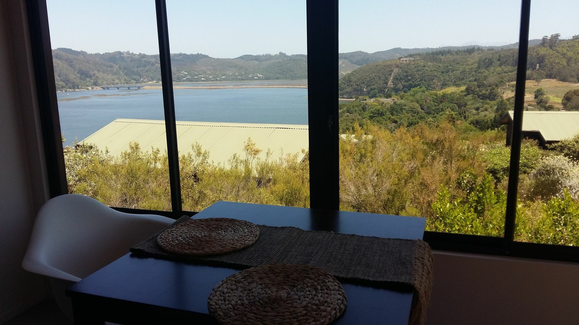 Elephant Hide Of Knysna Guest Lodge Eksteriør bilde
